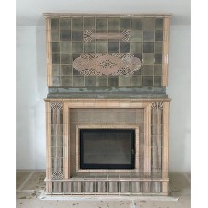 Дровяной открытый камин в облицовке коллекции Арт Деко.