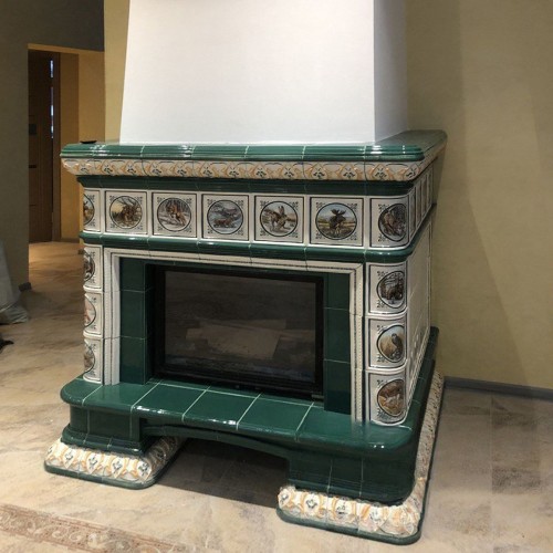 Изразцовая облицовка изразцами "Охота" топки Астов М700 производитель Ceramica